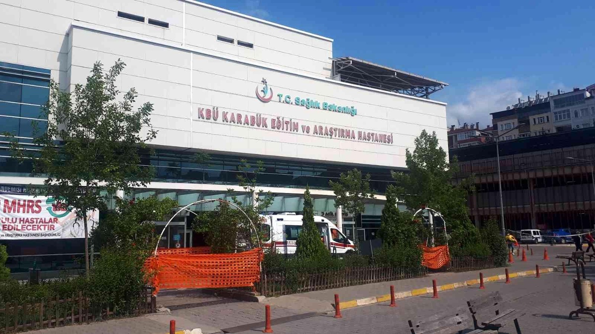 Son Dakika | Karabük\'te otomobilden açılan ateşte 2 kişi yaralandı