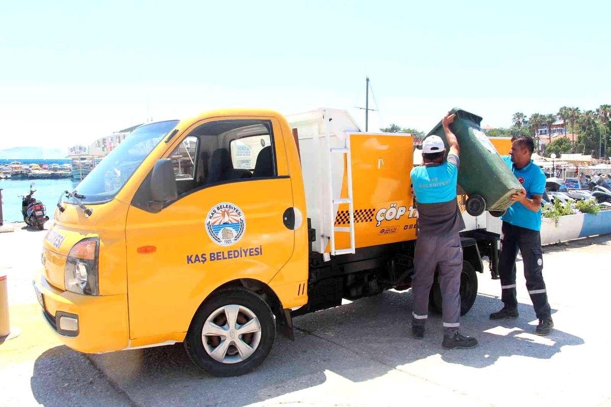 Kaş\'ta "çöp taksi" uygulaması başlatıldı