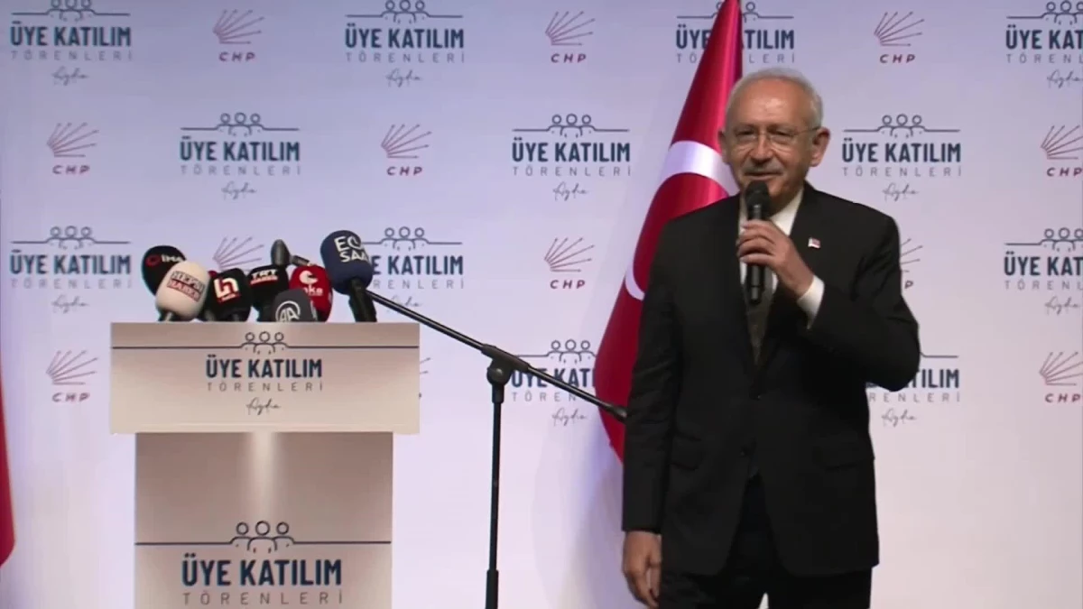 Kılıçdaroğlu: "Bugüne Kadar Hiçbir Devlet Başkanı Para Dilenmek İçin Yurt Dışına Gitmedi. Şimdi El Avuç Açıyoruz. Türkiye\'yi Buradan Çıkartacağız"