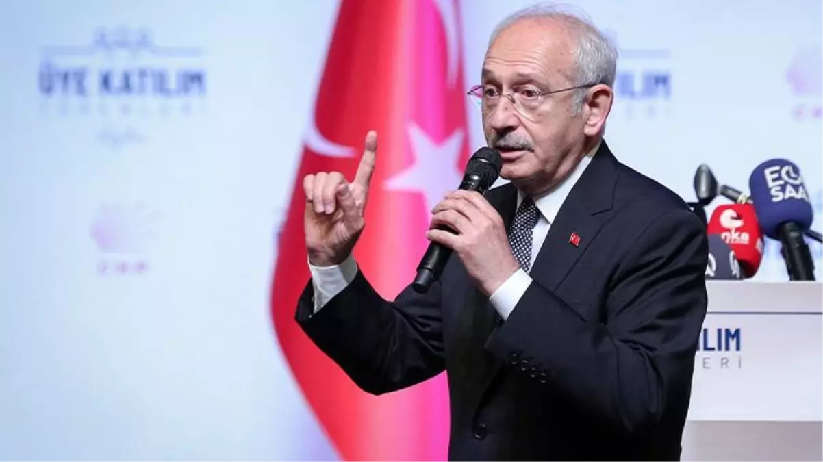 CHP lideri Kılıçdaroğlu\'ndan gündem olacak öz eleştiri: Bir ara başörtüsü sorununu Türkiye\'nin bir numaralı sorunu haline getirdik