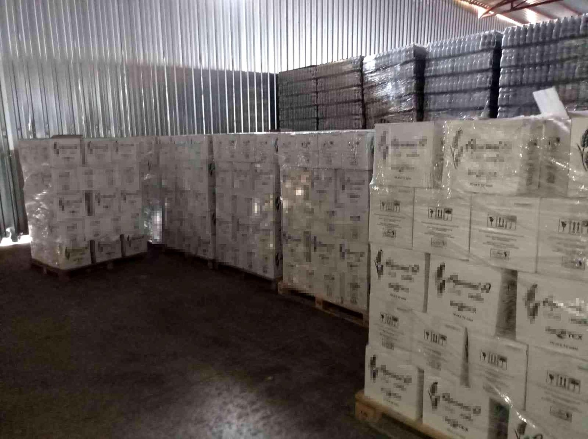 Manavgat\'ta 12 ton 620 litre kaçak alkol ele geçirildi