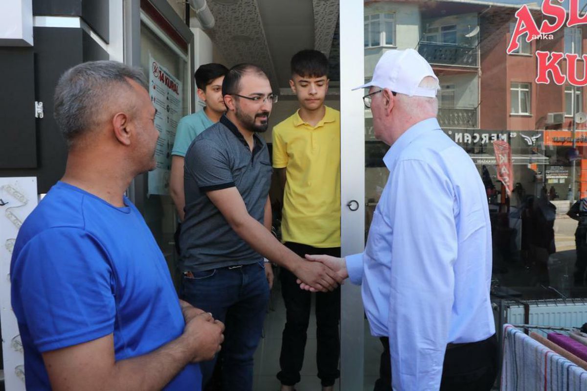 Odunpazarı Belediye Başkanı Kurt, Mahalle Ziyaretlerini Sürdürüyor