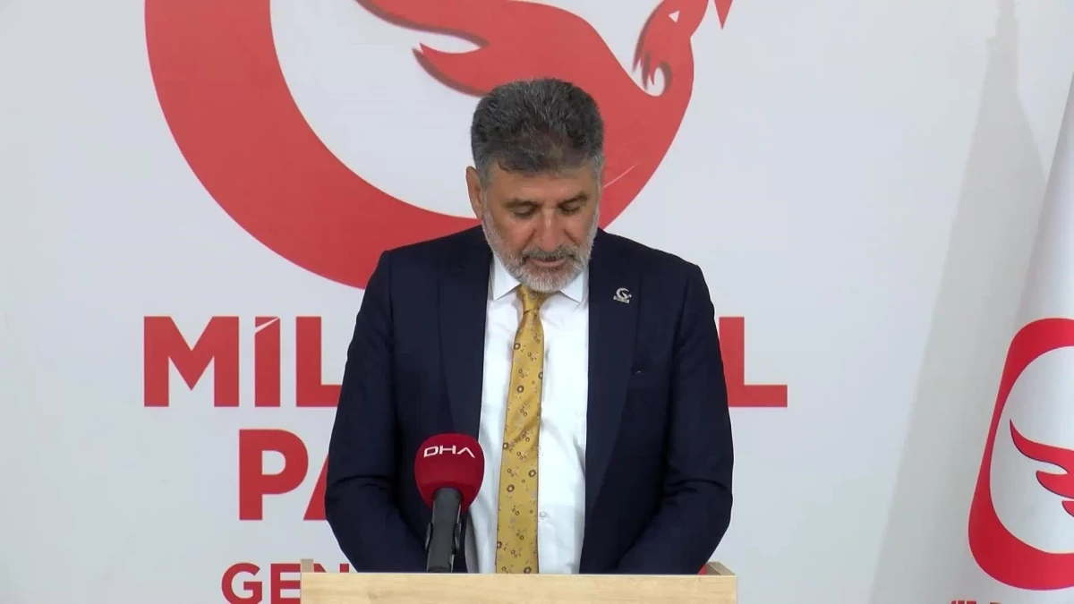 Remzi Çayır\'dan Sosyal Medya Eleştirisi: "Bağımsız Akıldan Kim Korkar Biliyor Musunuz, Dar Kafalar, Keyfi Yönetimler Korkar. Korkmaya Gerek Yok"