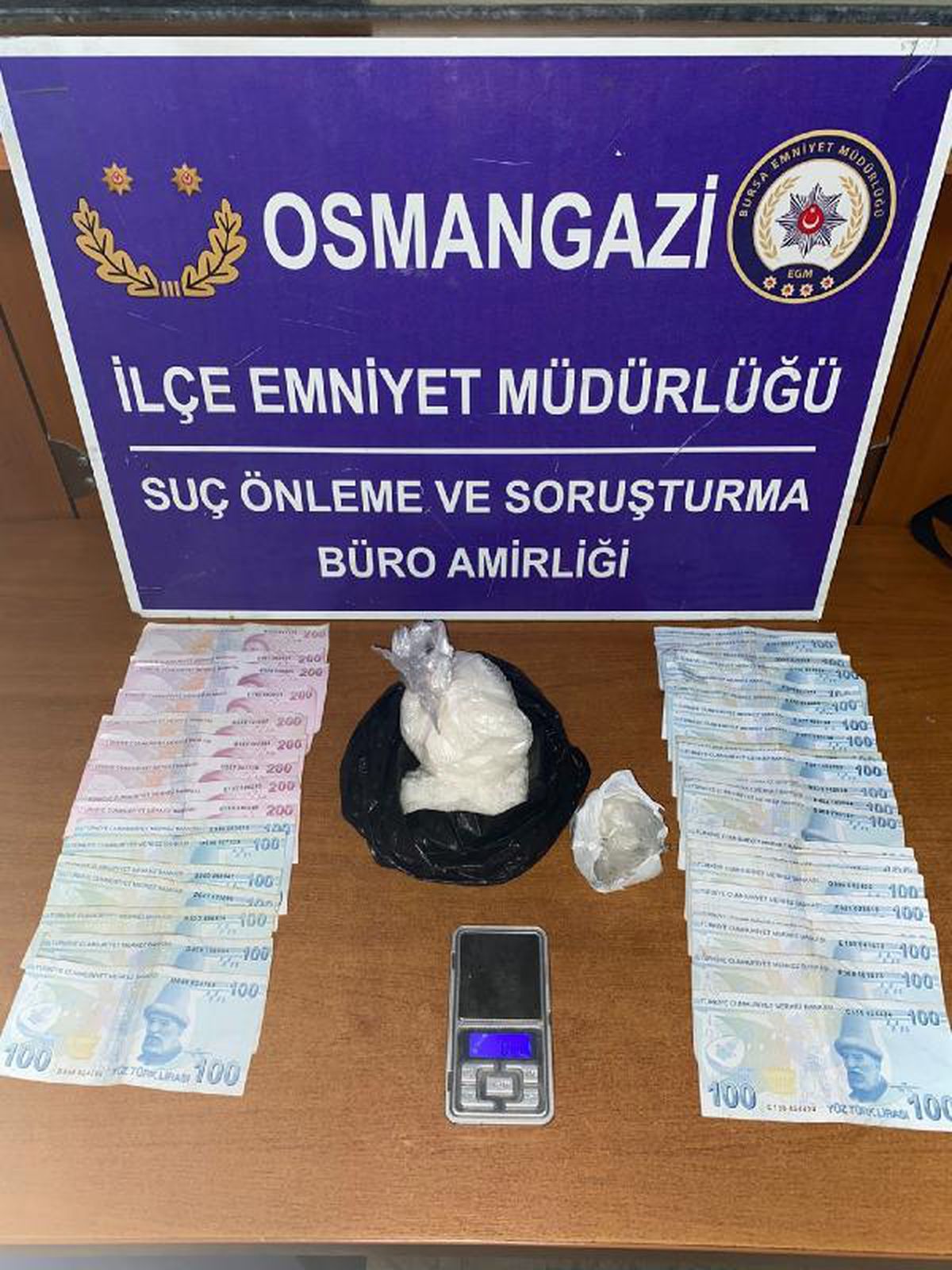 Son dakika haberleri | Tabelasız dükkanda uyuşturucu ticaretine 4 gözaltı
