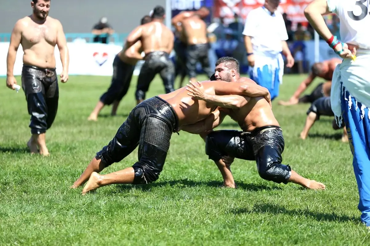 600 güreşçi er meydanın mücadele edecek