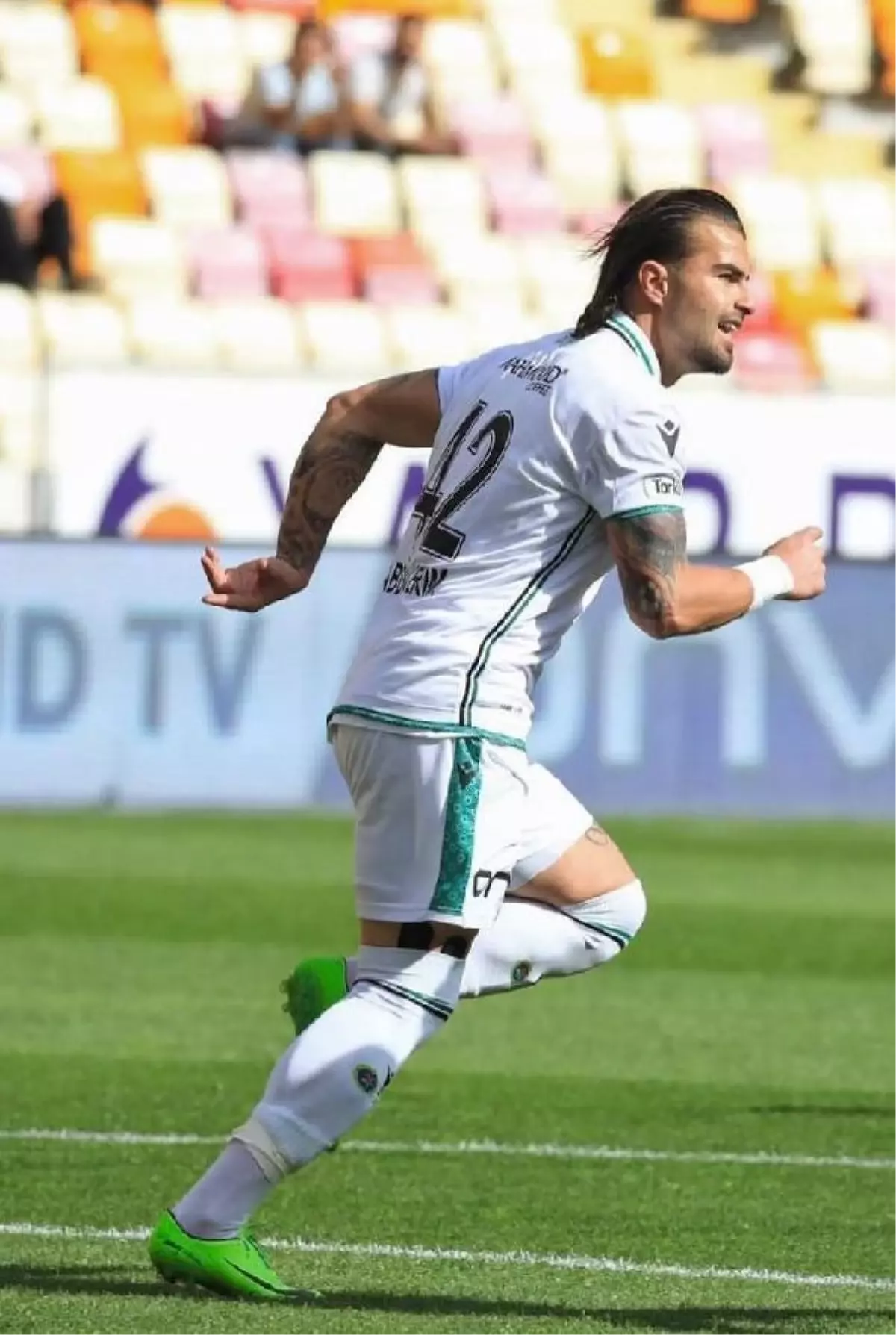 Abdülkerim Bardakcı yarın Galatasaray ile sözleşme imzalayacak