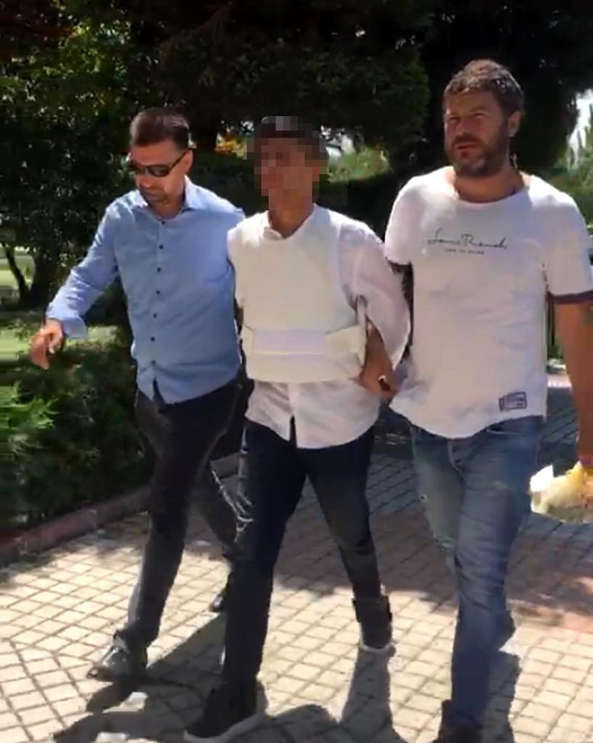 Son dakika 3. sayfa: Adana\'da cinayet zanlıları serbest bırakıldı