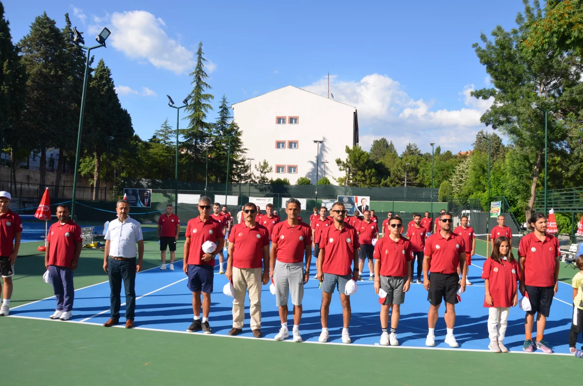 Akıncılar Tenis Cup Turnuvası başladı