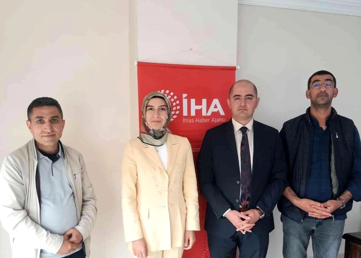 Ardahan\'da Başsavcı ve Adalet Komisyonu Başkanından Gazetecilere veda ziyareti
