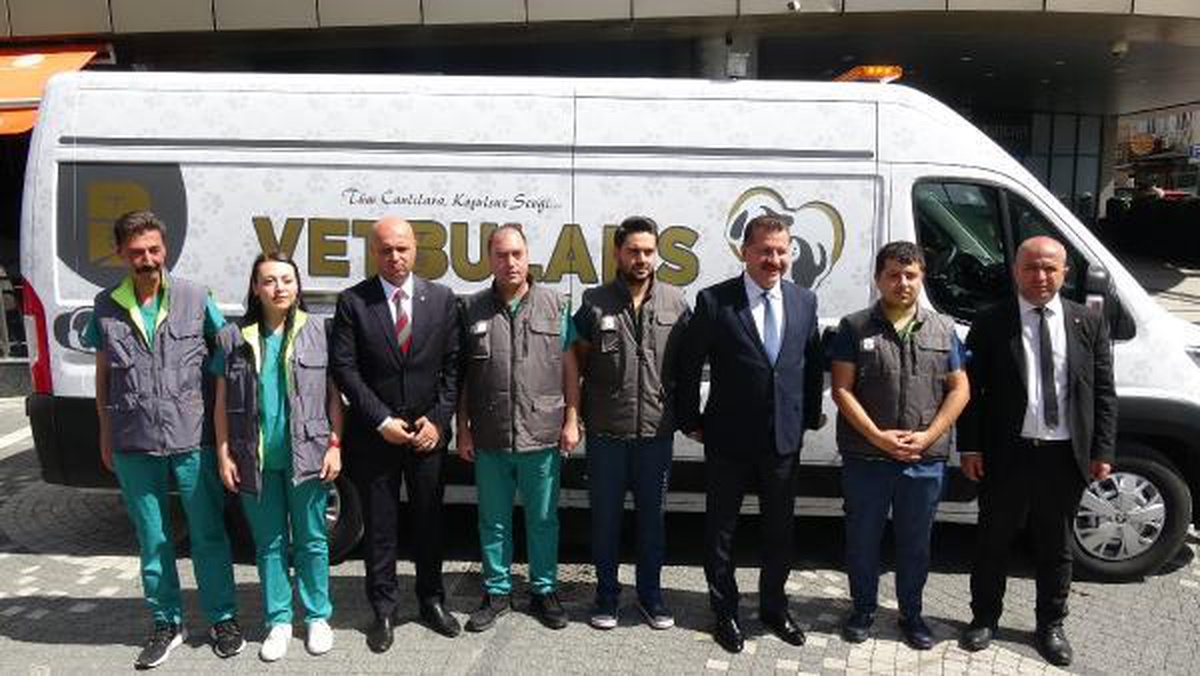Balıkesir\'den yangın bölgesine vetbüs ve vetbülans sevk edildi