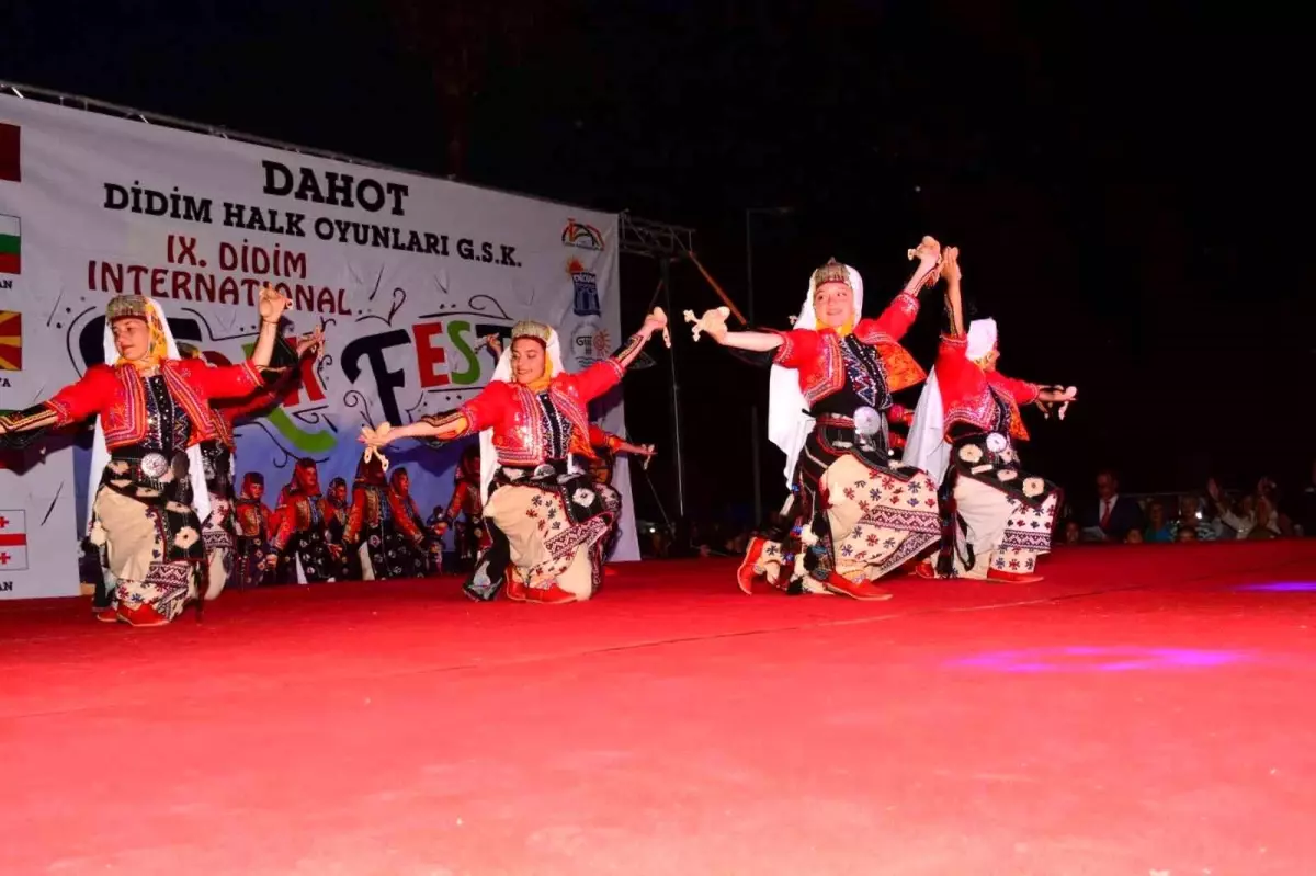 DAHOT "2022 Folkfest" renkli görüntülere sahne oldu