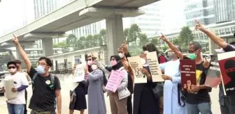 Endonezyalı insan hakları savunucularından Malezya Büyükelçiliği önünde gösteri