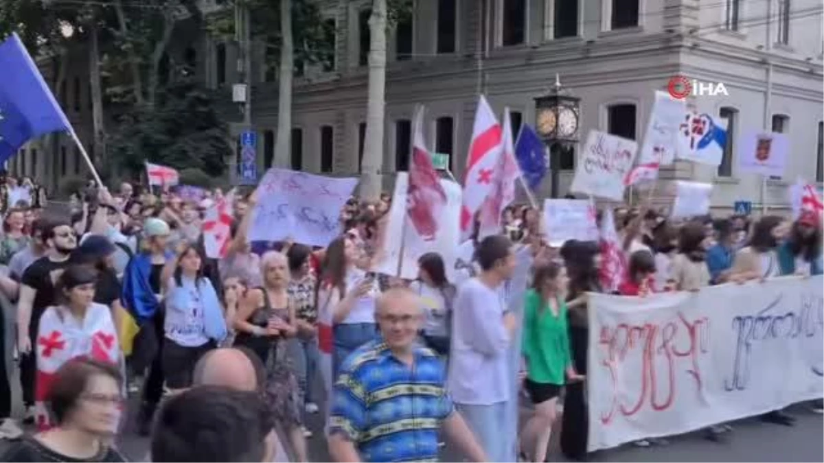 Gürcistan\'da, AB\'ye aday statüsü verilmediği için gösteri düzenlendi