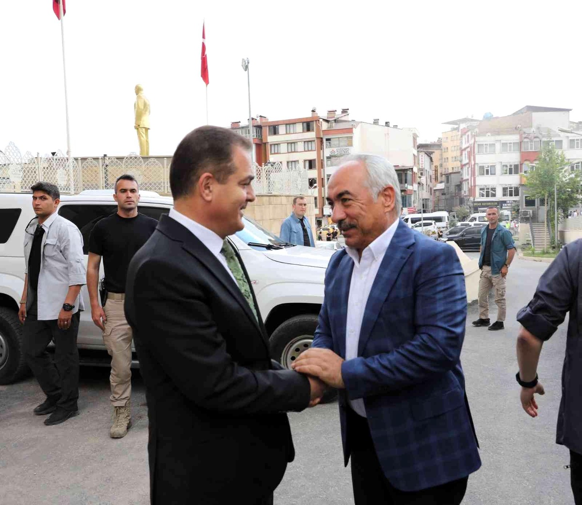 İçişleri Bakan Yardımcısı Ersoy Hakkari\'de