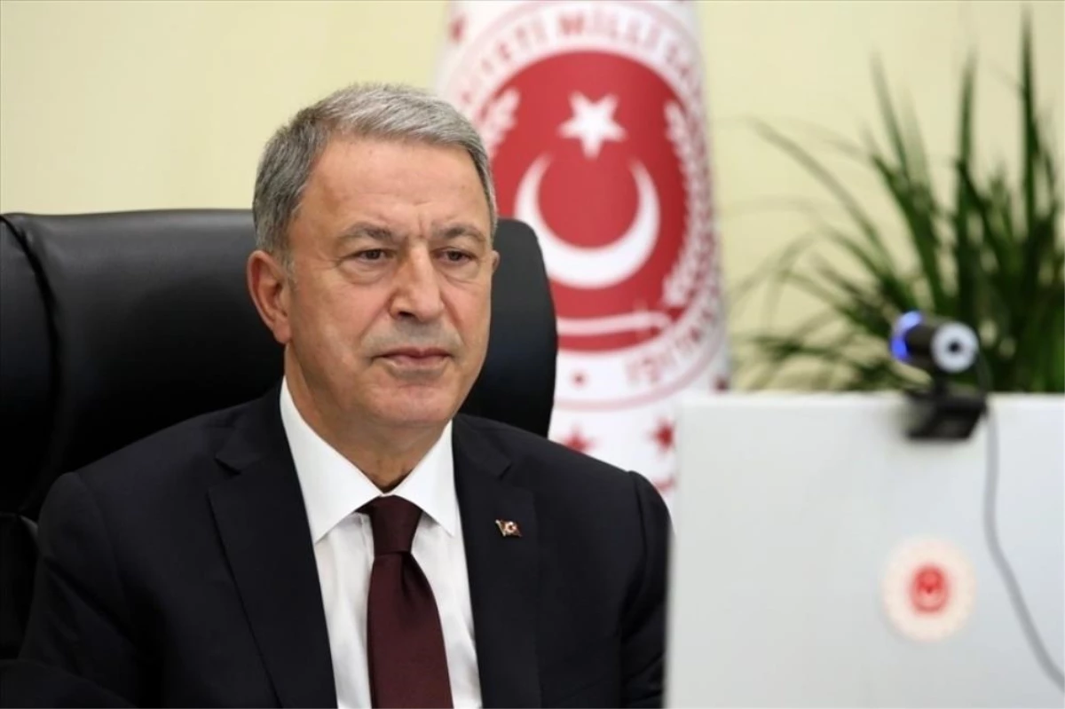Milli Savunma Bakanı Akar, Kayseri\'de ziyaretlerde bulundu