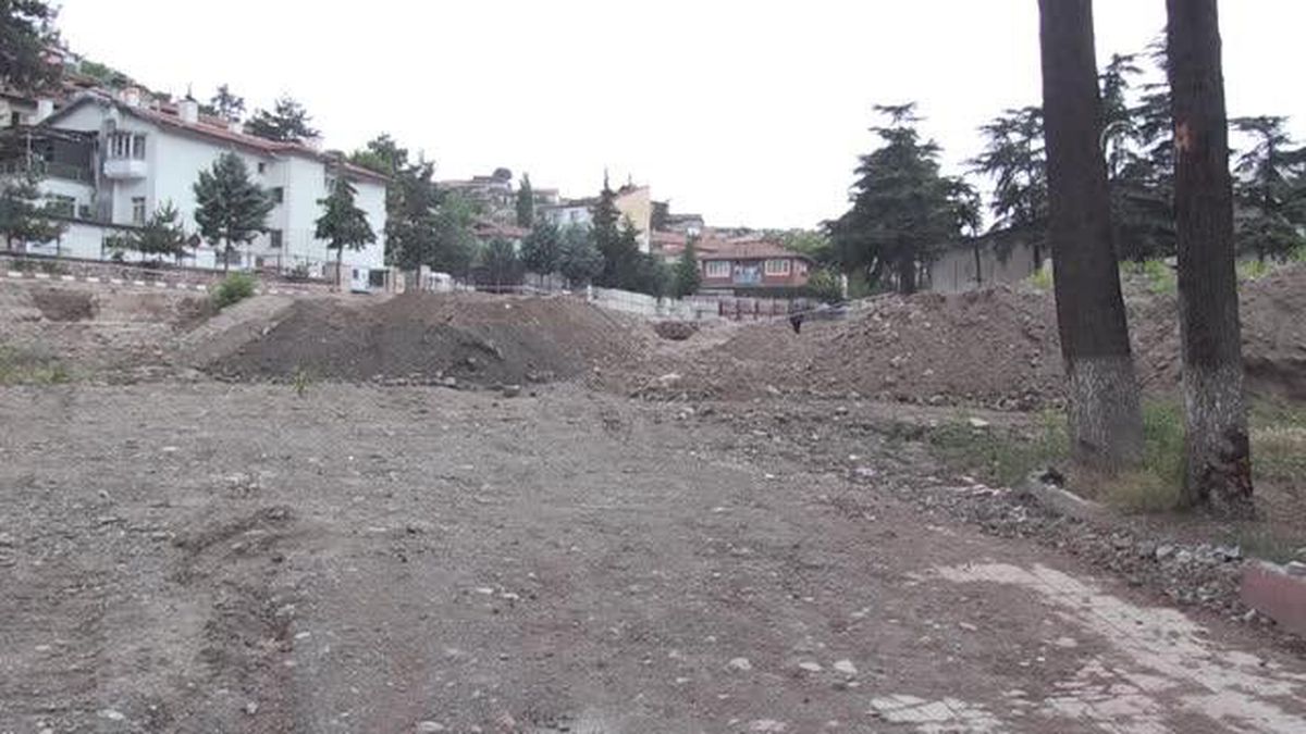 Okul bahçesinde tarihi hamam kalıntıları bulundu