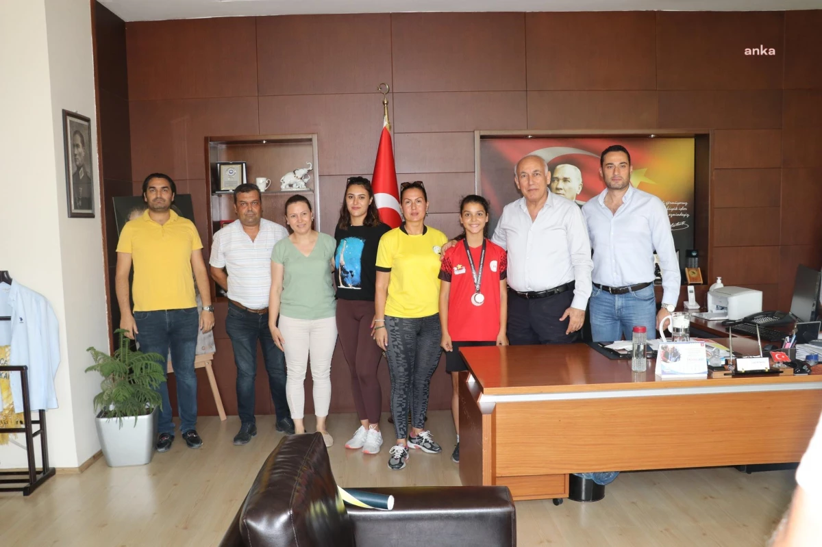 Söke Belediye Başkanı Tuncel, İlçenin Başarılı Atletlerini Unutmadı