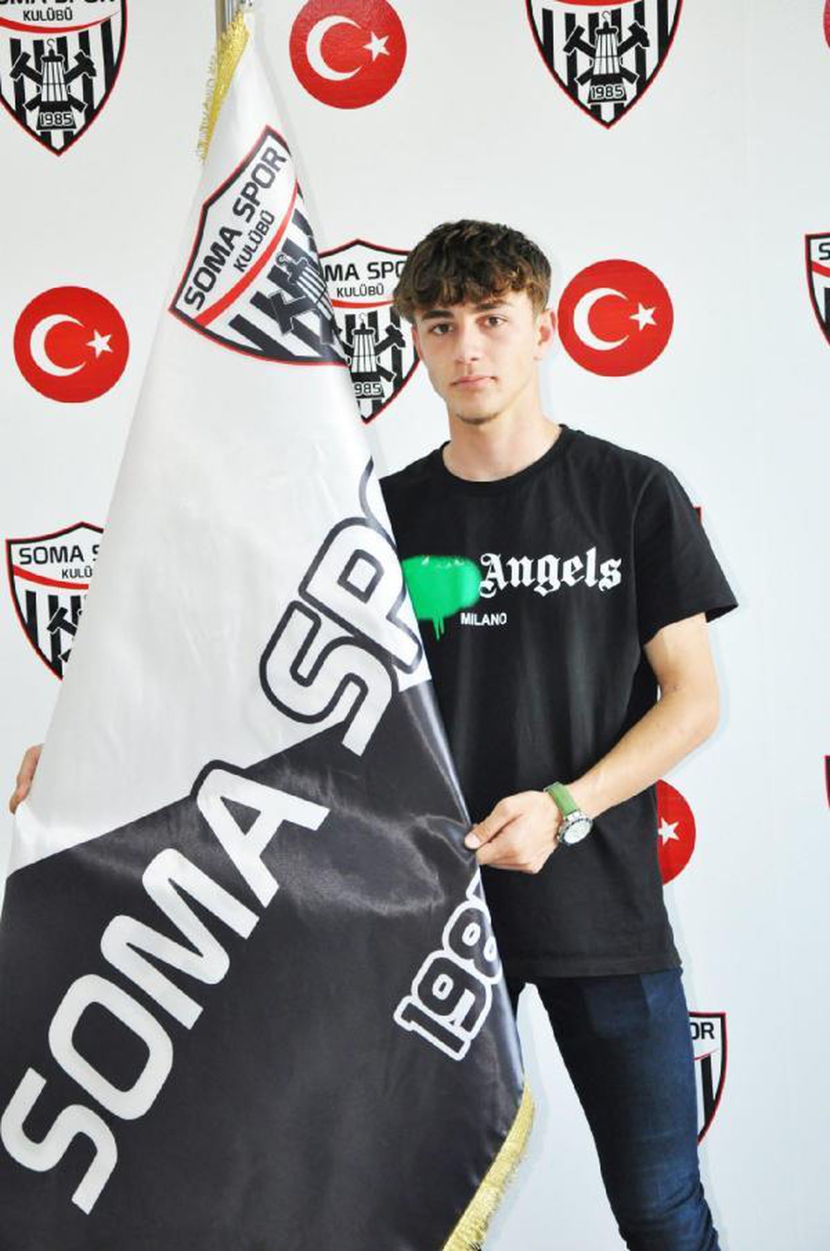 Somaspor\'da imzalar sürüyor