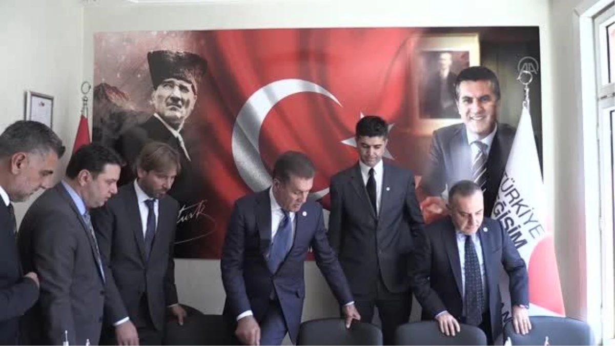 TDP Genel Başkanı Sarıgül, gazetecilerle bir araya geldi