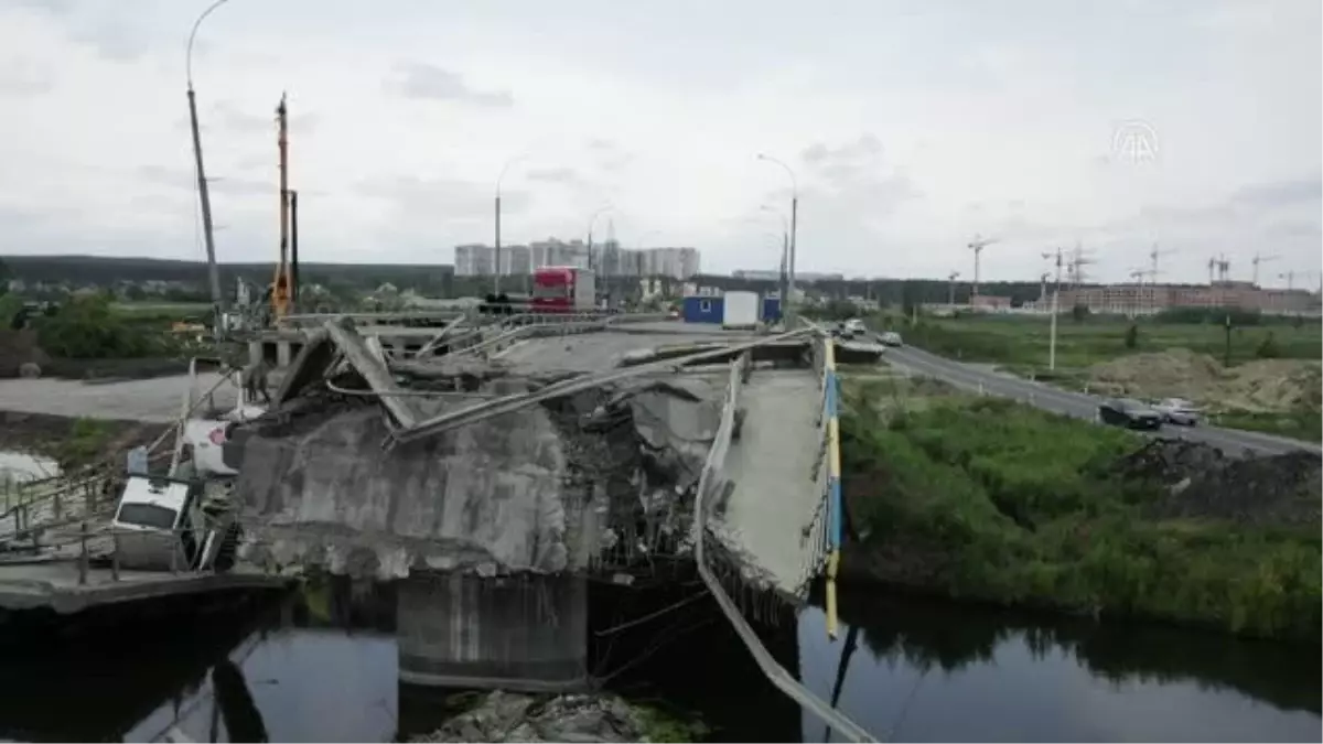 Ukrayna'da insanlar günlük işlerine dönmeye çalışıyor