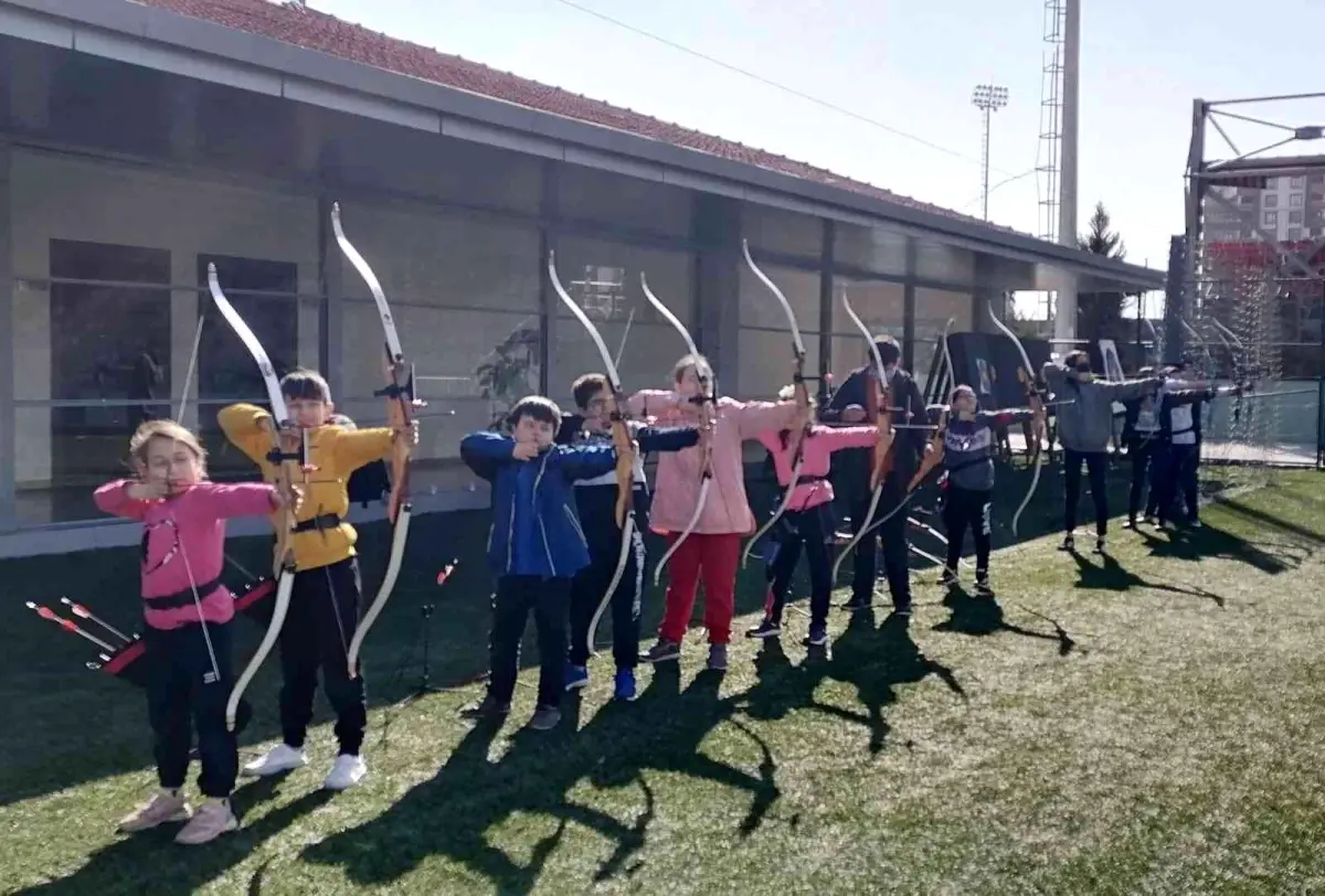 Yaz spor okullarına yoğun ilgi