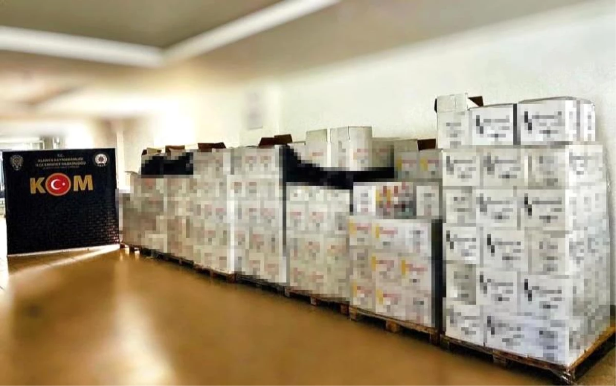 Alanya\'da 5 bin 236 şişe kaçak içki ele geçirildi