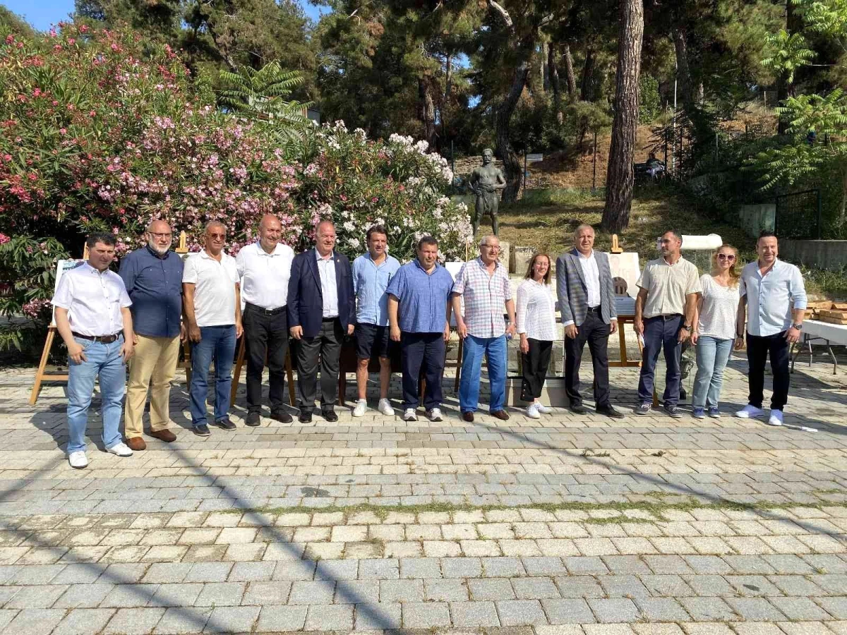 Büyükada'da Lefter Küçükandonyadis anısına maç yapıldı