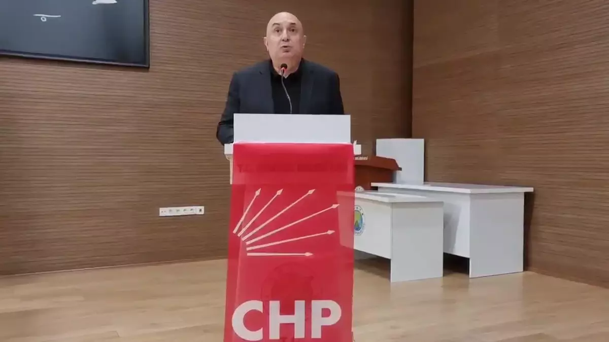 CHP\'li Özkoç, Sakarya\'da: "İsrail\'den Topum Alacak Bir Ülke, Türkiye Cumhuriyeti Değildir… Türkiye Cumhuriyeti\'nin Buğdaya İhtiyacı Olabilir Mi?"
