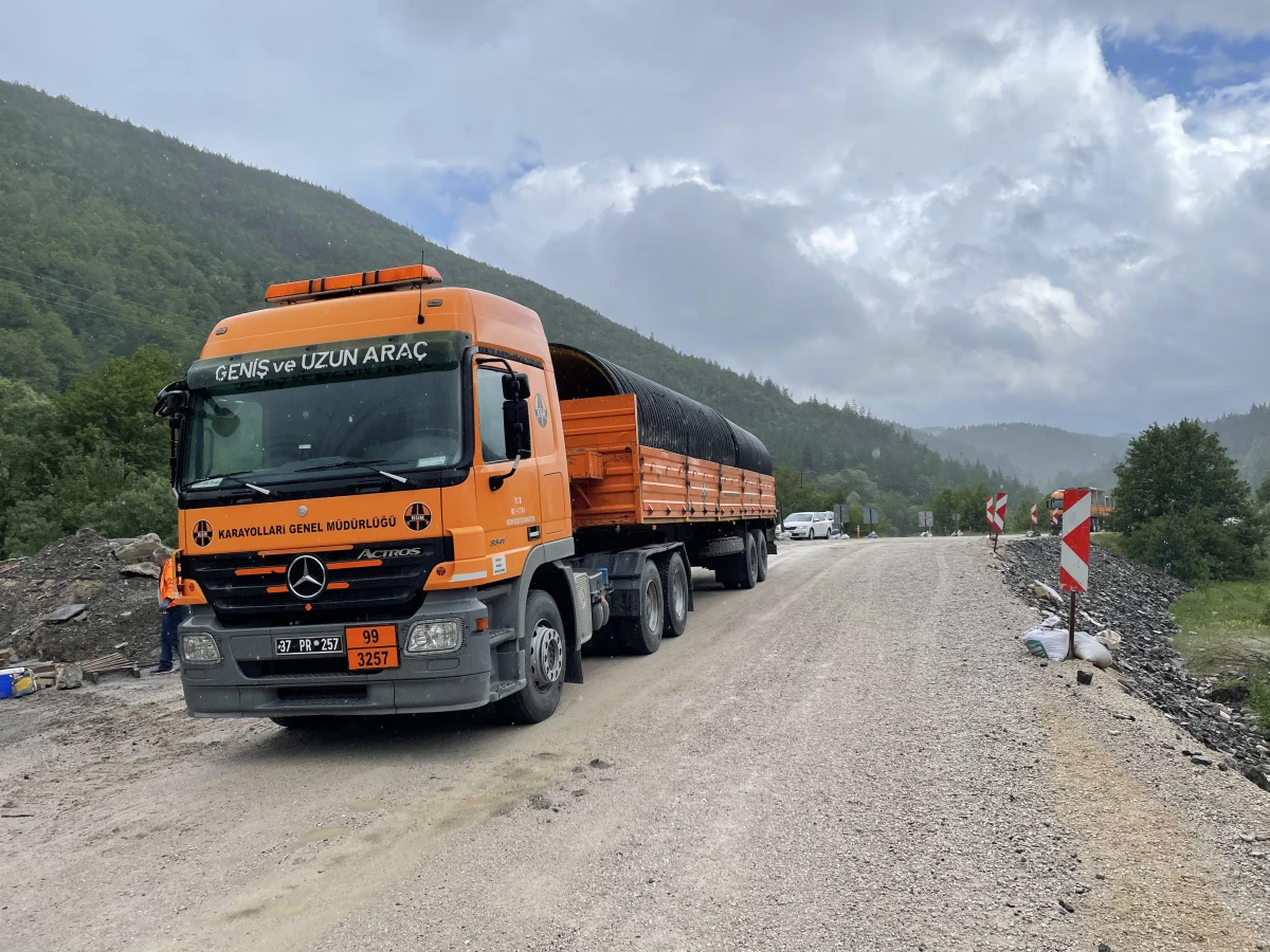 KASTAMONU - Cide ve Şenpazar ilçelerini Kastamonu\'ya bağlayan yol ulaşıma açıldı