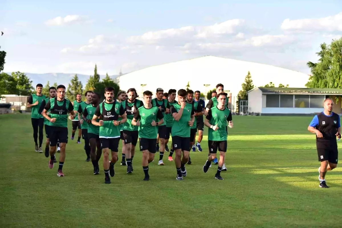 Denizlispor top başı yaptı