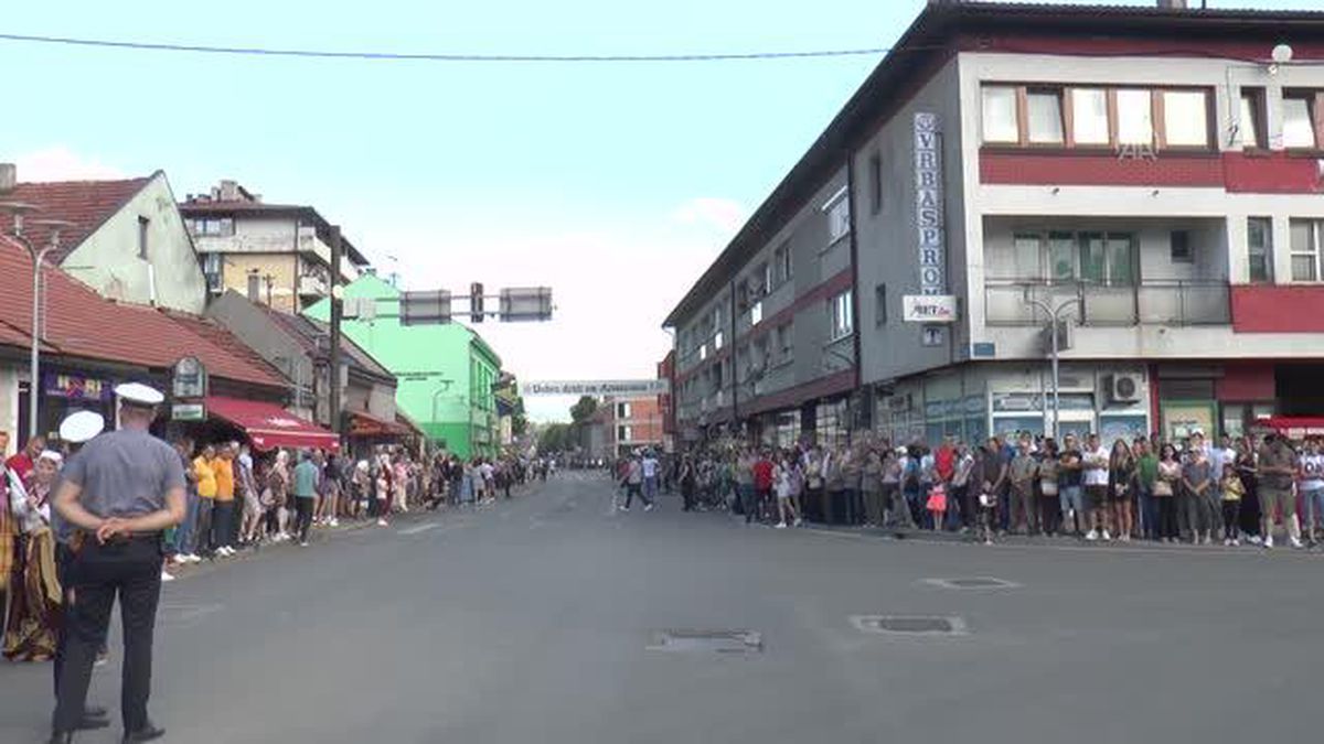 DONJİ VAKUF - Bosna Hersek'teki Ayvaz Dede Şenlikleri'nde yer alacak atlılar geçit törenine katıldı