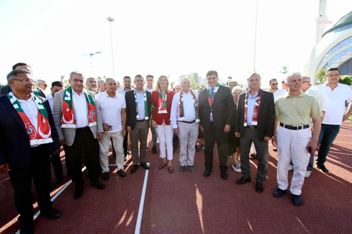 Karşıyaka\'da Semra Aksu Atletizm Parkı Açıldı
