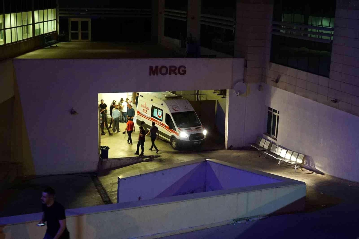 Son dakika haberi: Siirt\'te 2 kişiyi öldüren, 3 kişiyi ağır yaralayan zanlı, jandarmanın operasyonuyla yakalandı