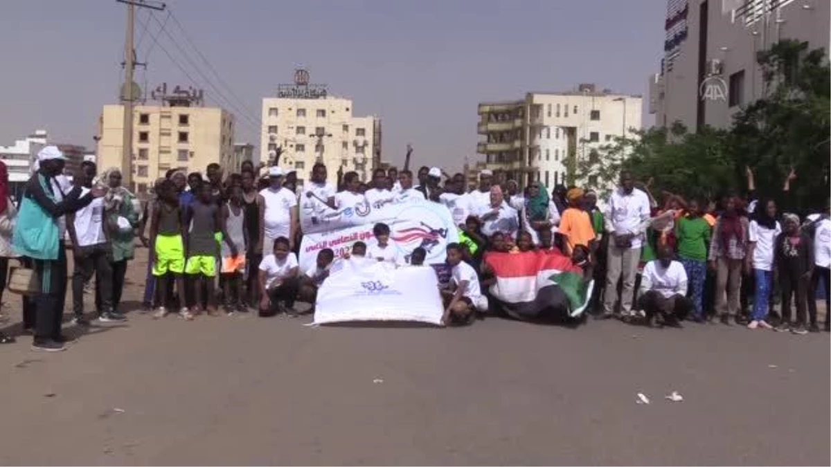 Sudanlılar madde bağımlılığıyla mücadeleye dikkati çekmek için koştu