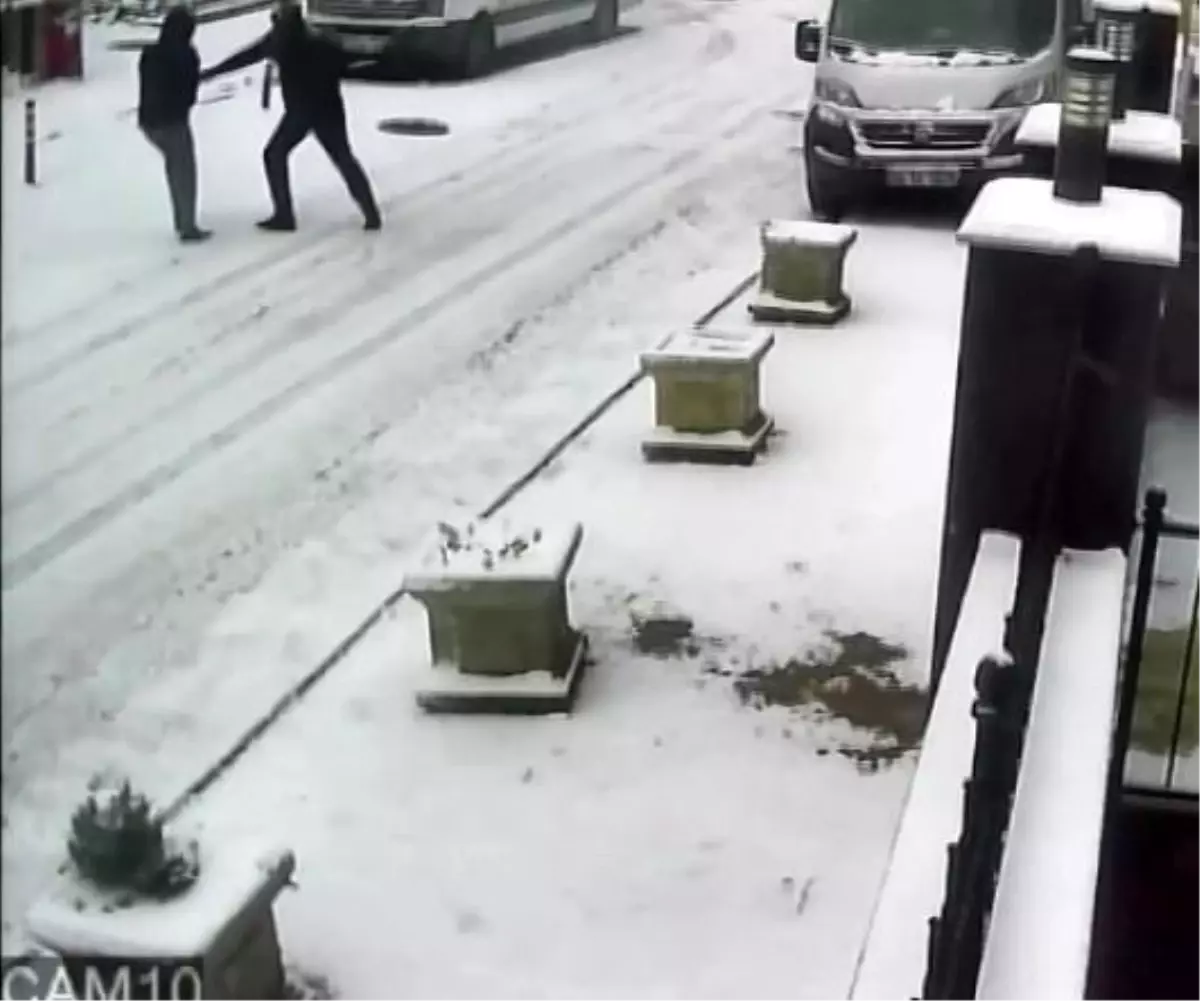 Son dakika haberi! Ümraniye\'de 3 ay önce sokak ortasında işlenen cinayetin zanlıları yakalandı