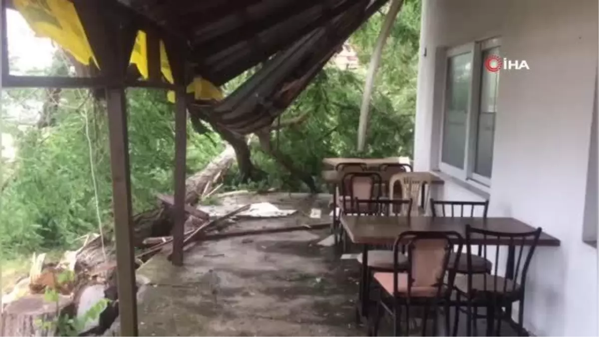 Zonguldak'ta şiddetli fırtına: Bir işletme zarar gördü