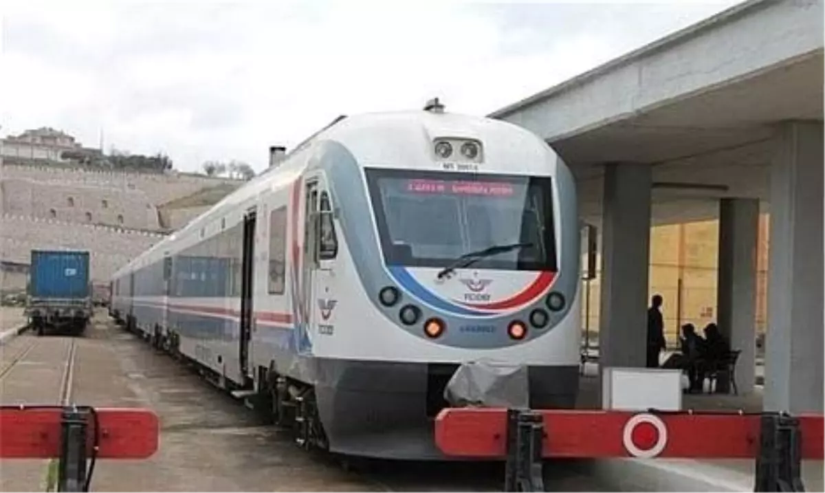 Balıkesir\'in Bandırma tren seferleri tekrar başlıyor
