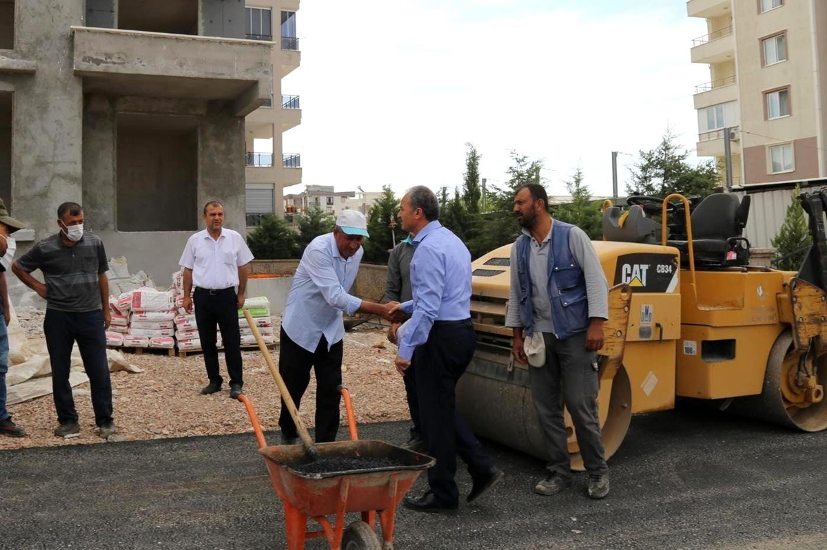 Başkan Kılınç, asfalt çalışmasını inceledi