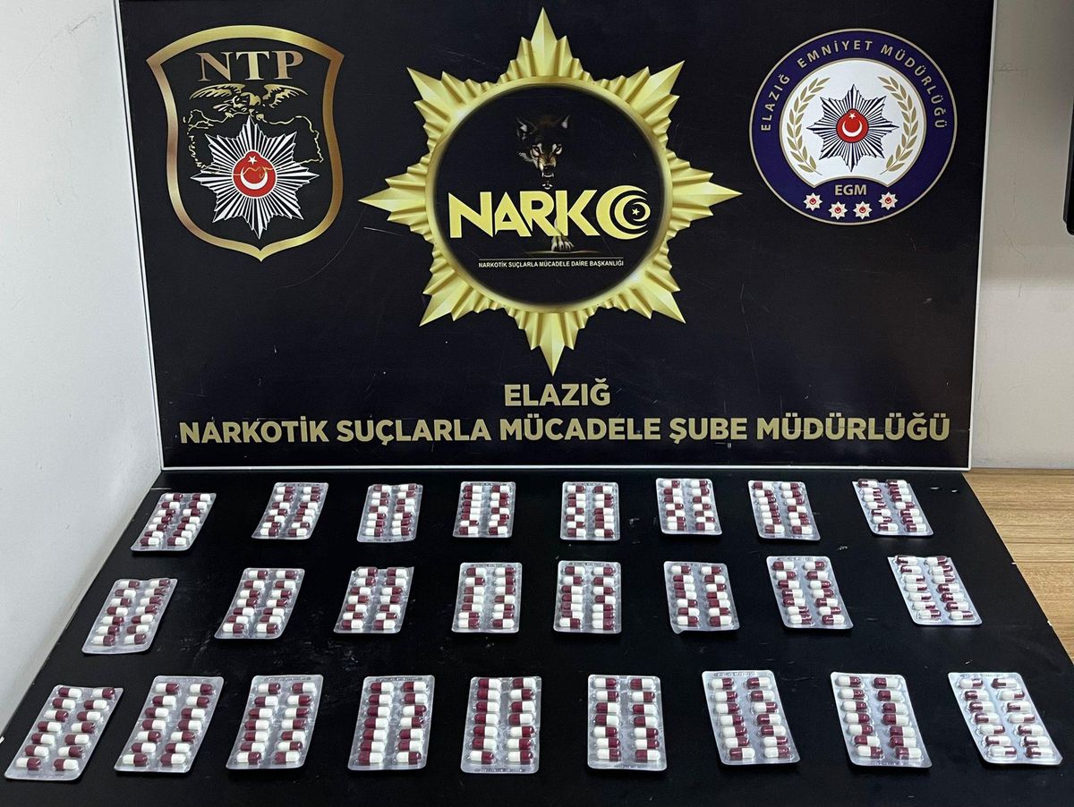 Son dakika haberi... Elazığ\'da uyuşturucu operasyonunda 2 zanlı tutuklandı