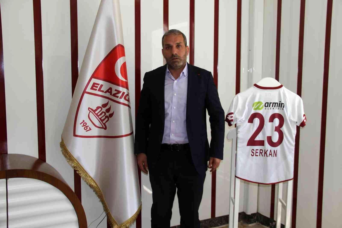 Son dakika haber... Elazığspor\'da transfer tahtasını açmak için çalışmalar sürüyor