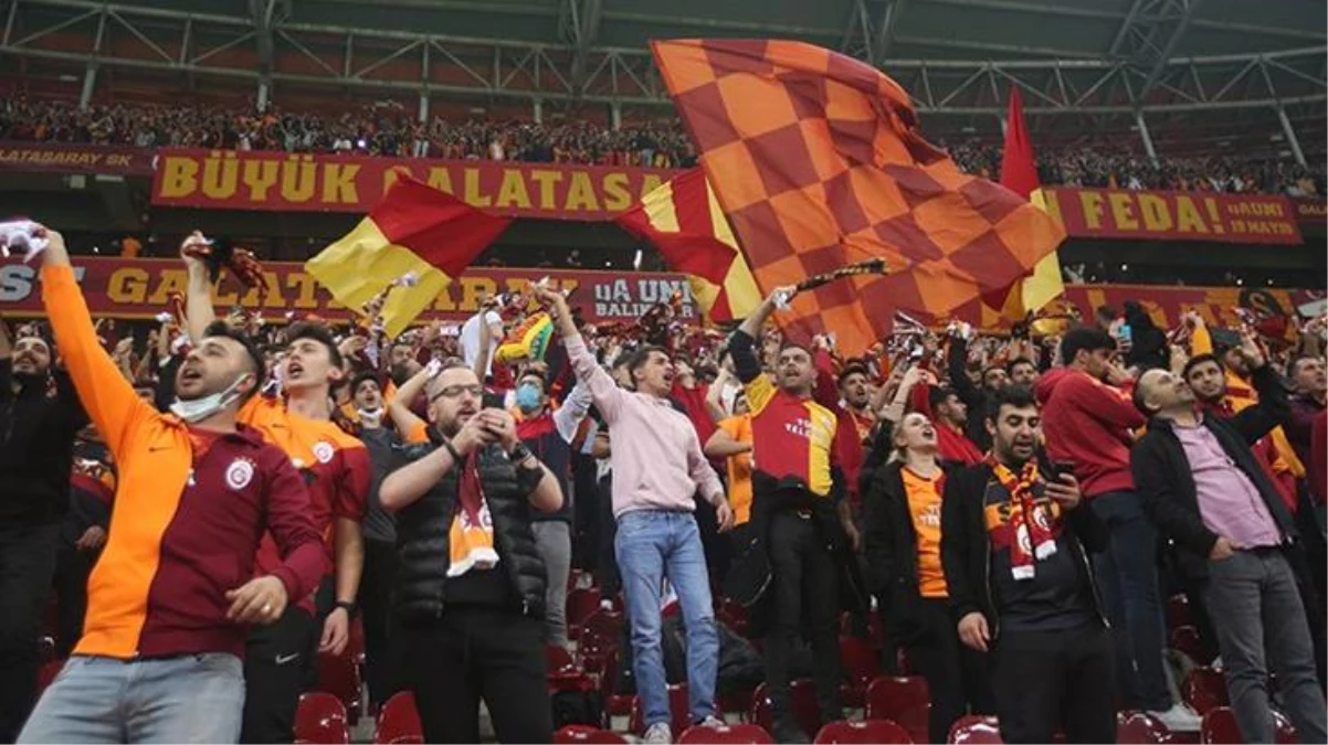 Galatasaray, Okan Buruk\'tan sonra paraya para demiyor! İşte 3 günde kombinelerden kulübün kasasına giren miktar