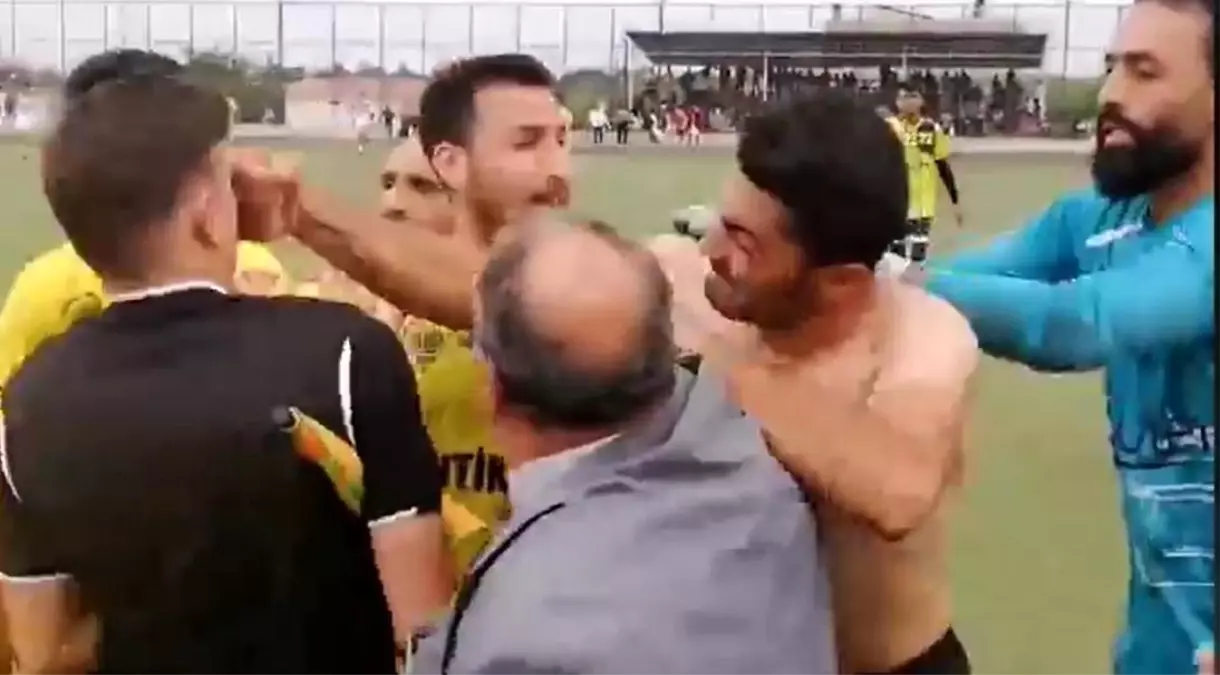 Son dakika haberi... Gaziantep\'te hakeme çirkin saldırı kamerada