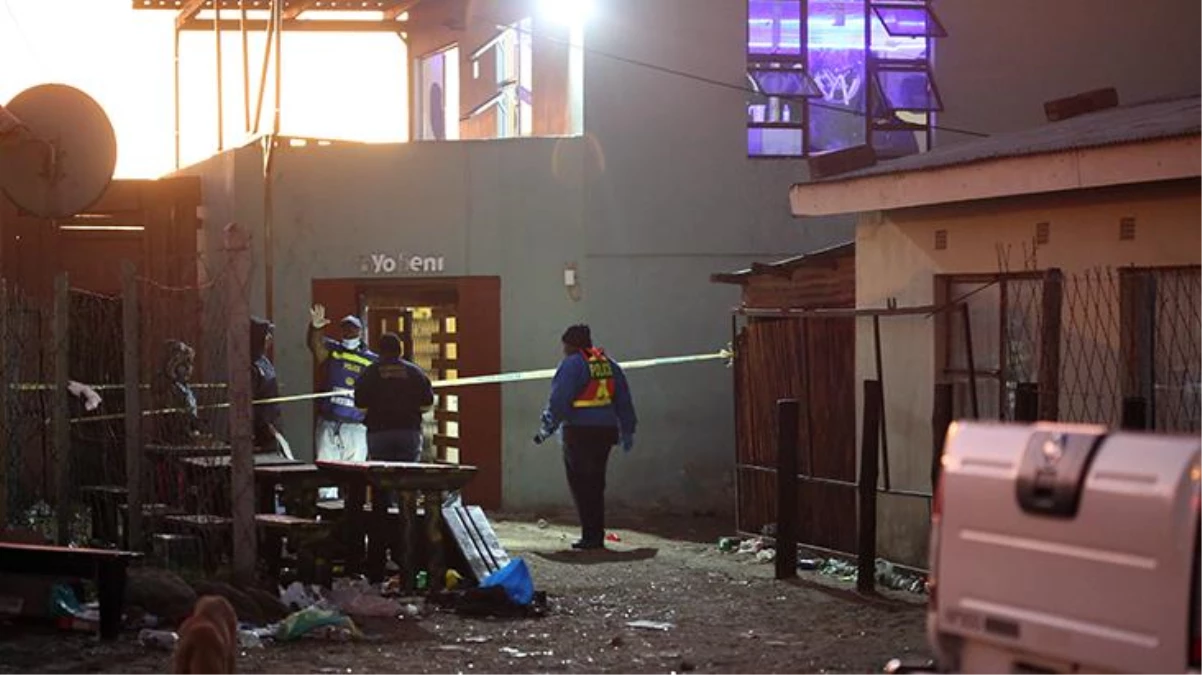 Güney Afrika\'da 17 kişinin cansız bedeni bulundu, 3 kişi de hastanede hayatını kaybetti!