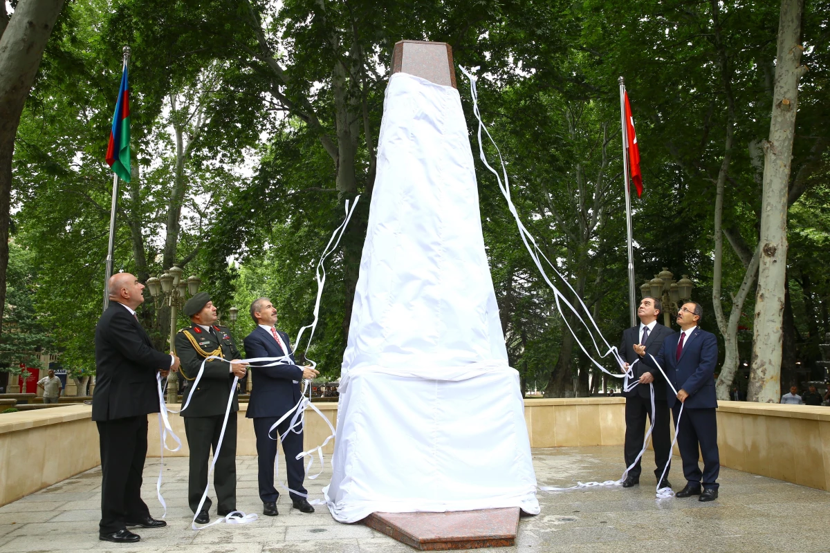Son dakika haberi: Kafkas İslam Ordusunun ilk şehitleri için Gence\'de yapılan anıt açıldı (2)