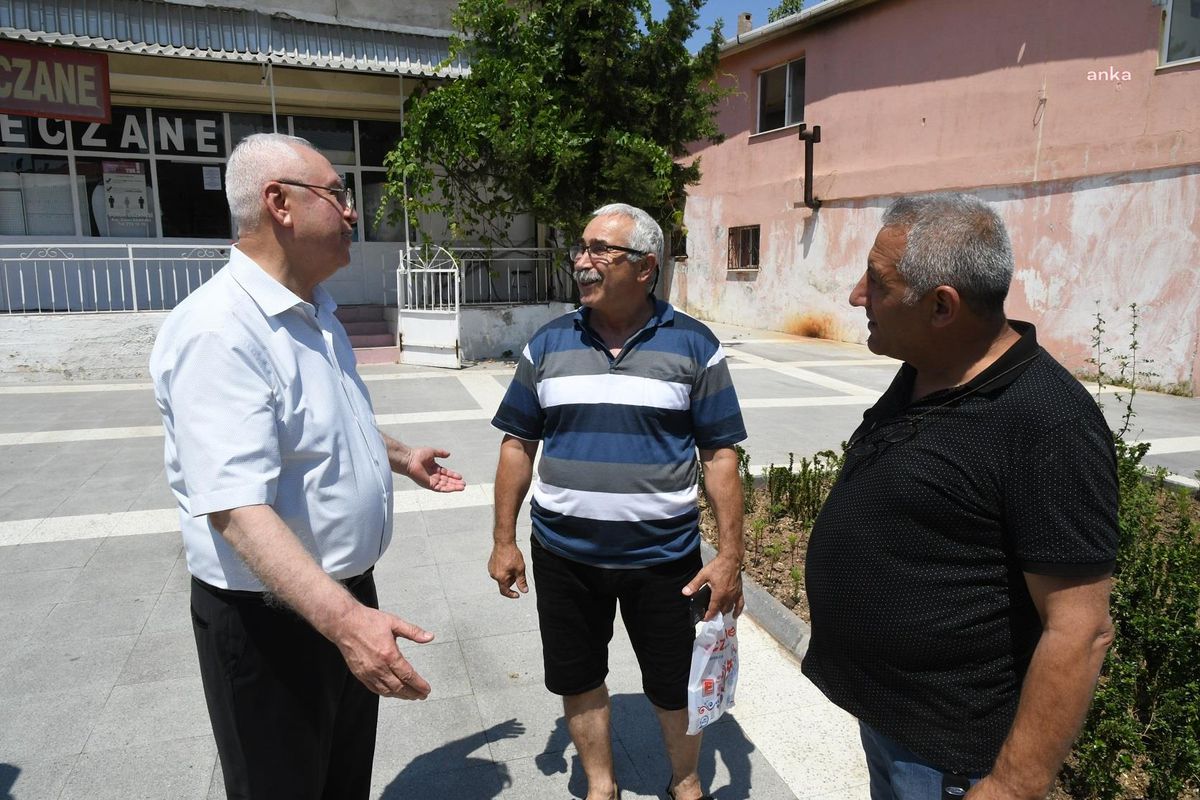 Karabağlar'da Asfalt Mesaisi Sürüyor