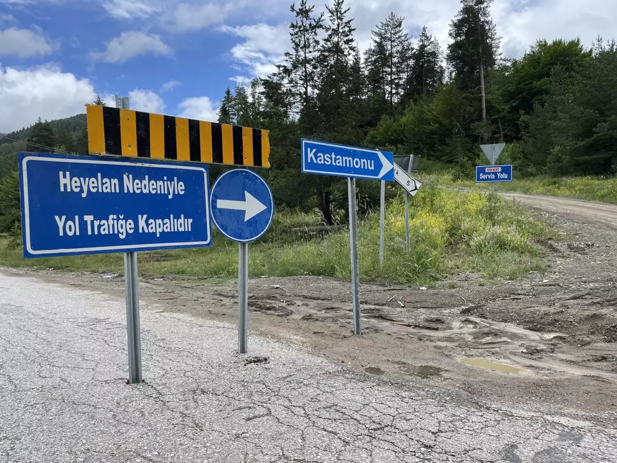 Kastamonu\'da şiddetli yağış etkili oluyor