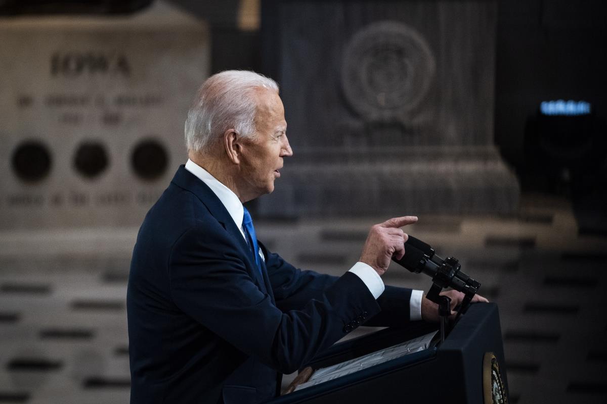 Son dakika haberi | Silah kontrol yasası Biden\'ın imzasıyla yasalaştı