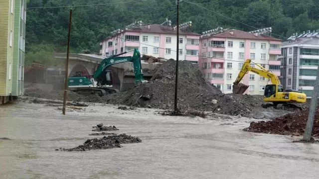 Son dakika haber! Selin vurduğu Bozkur'ta vatandaşlar helikopterle tahliye edildi