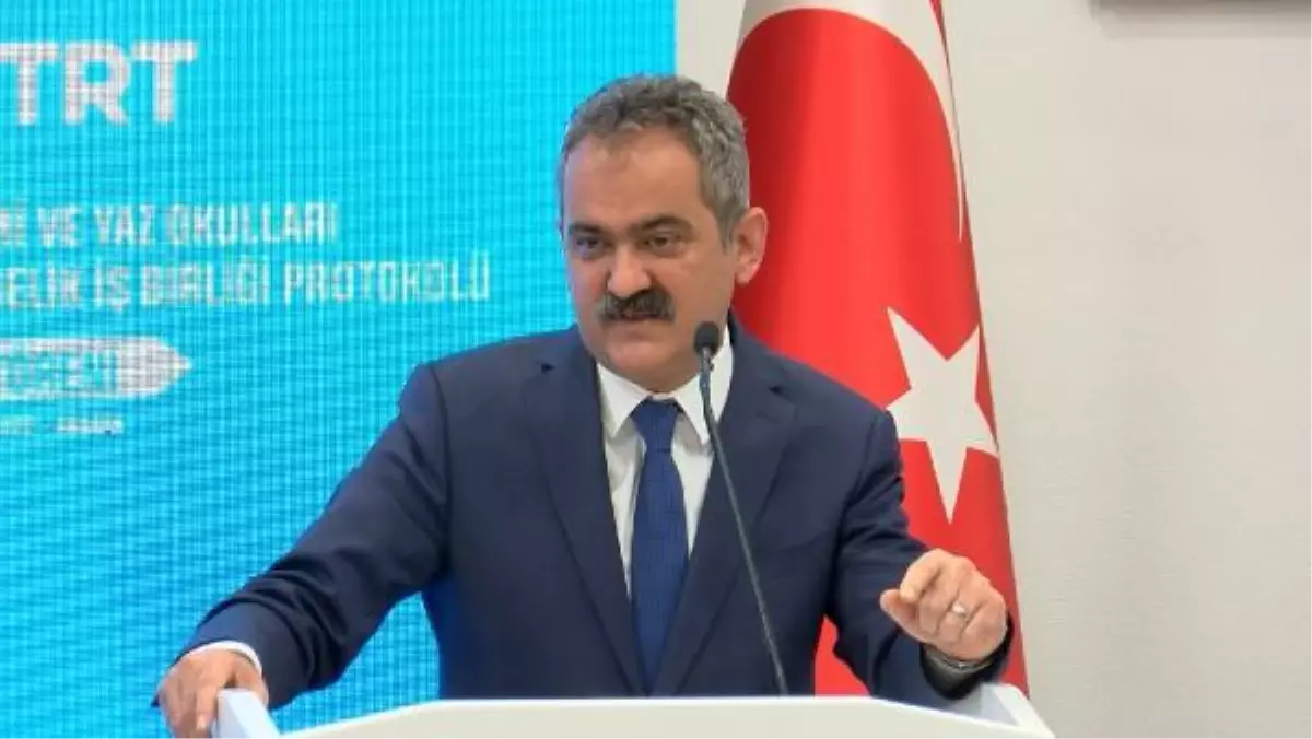 Bakan Özer: İngilizce ve Arapça destekleme kursları açacağız