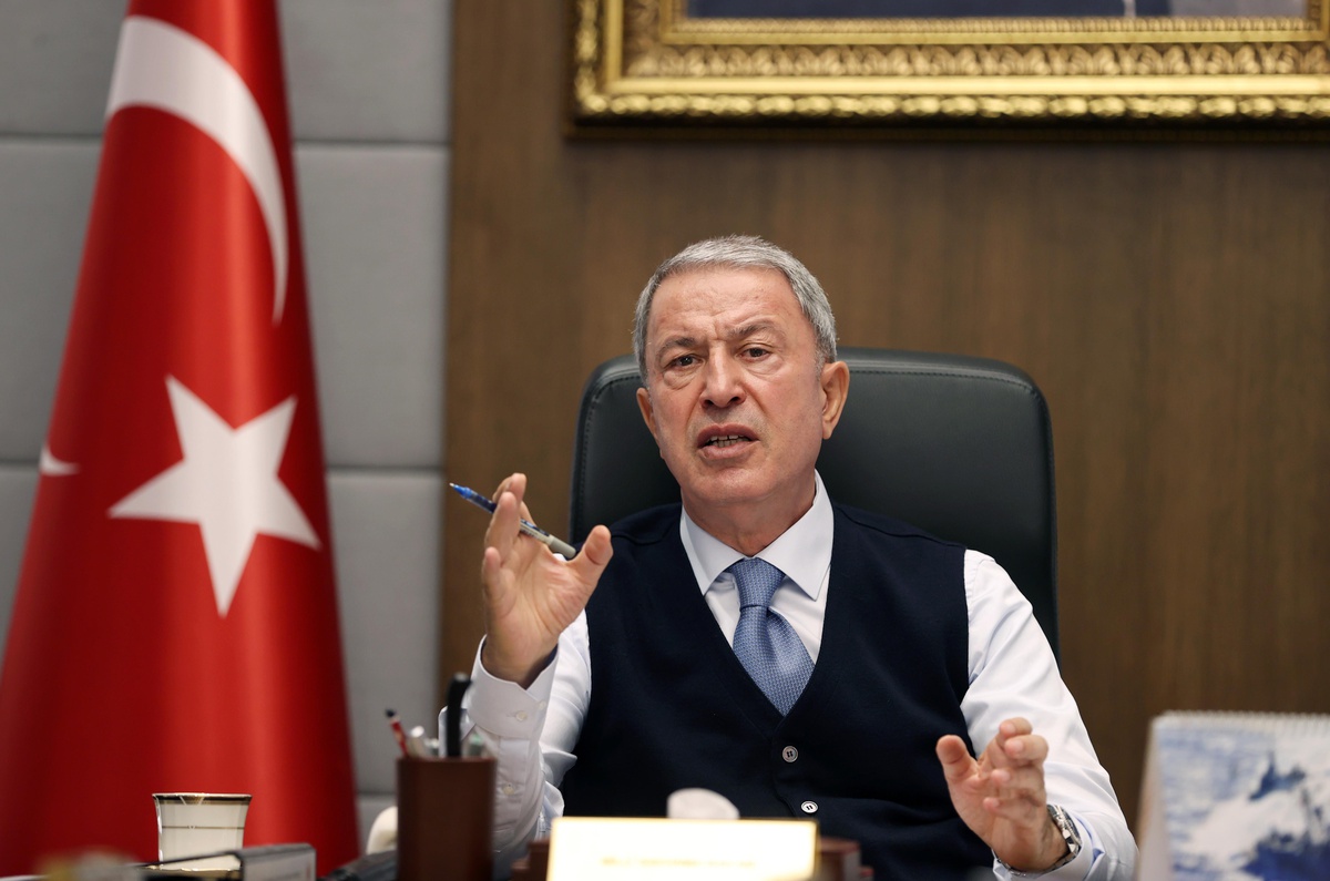 Milli Savunma Bakanı Akar\'dan NATO uyarısı